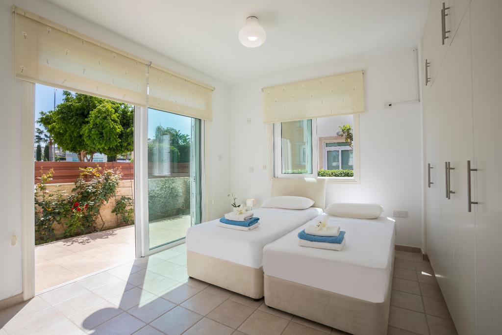 Villa Ricky Protaras Ngoại thất bức ảnh