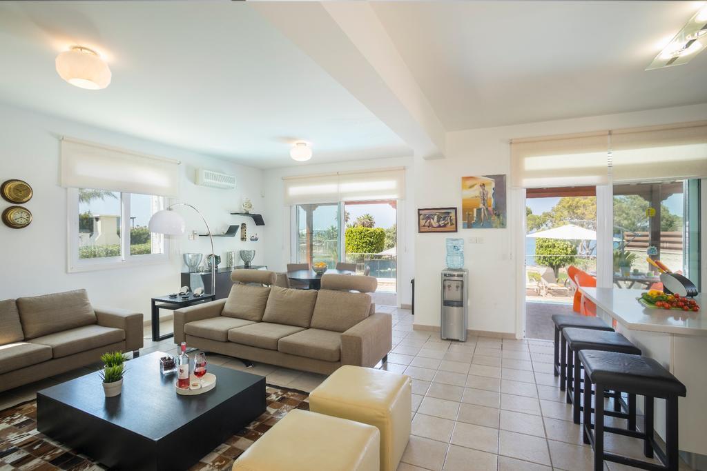 Villa Ricky Protaras Ngoại thất bức ảnh