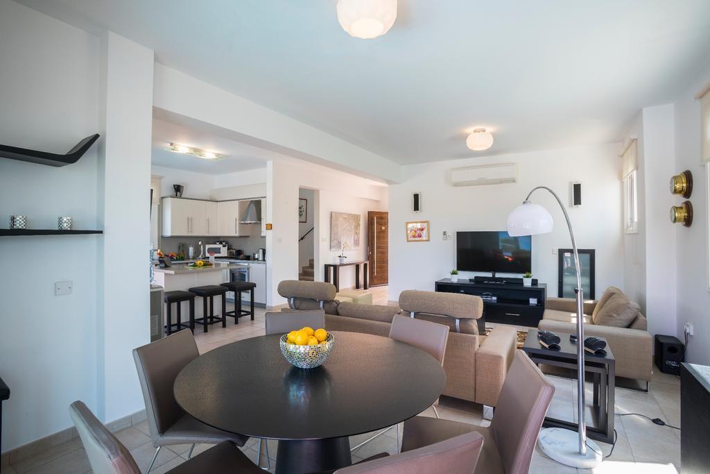 Villa Ricky Protaras Ngoại thất bức ảnh
